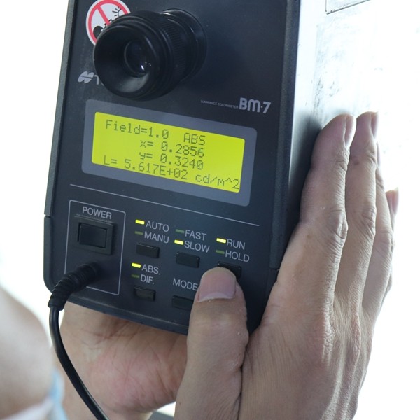 高亮液晶屏亮度測試圖-2